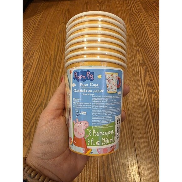 Peppa Pig Birthday Party Decorations 32 Napkins 8 Cups Swirl Decorations Wands - Picture 8 of 9